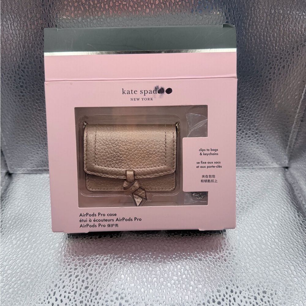 Kate spade NWT ear bud case